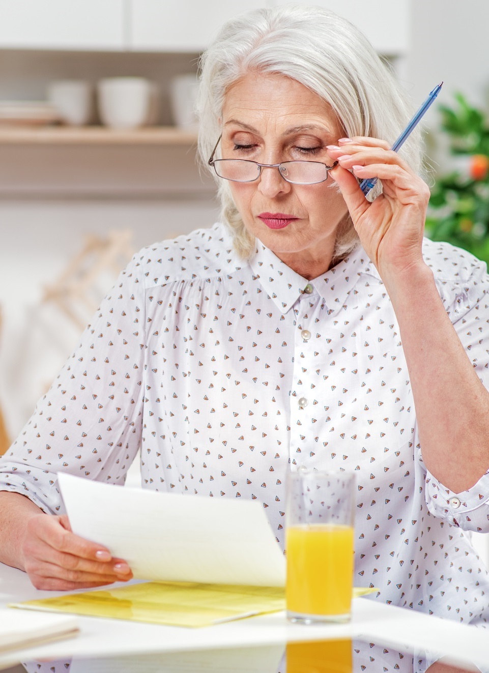 Plan member taking survey