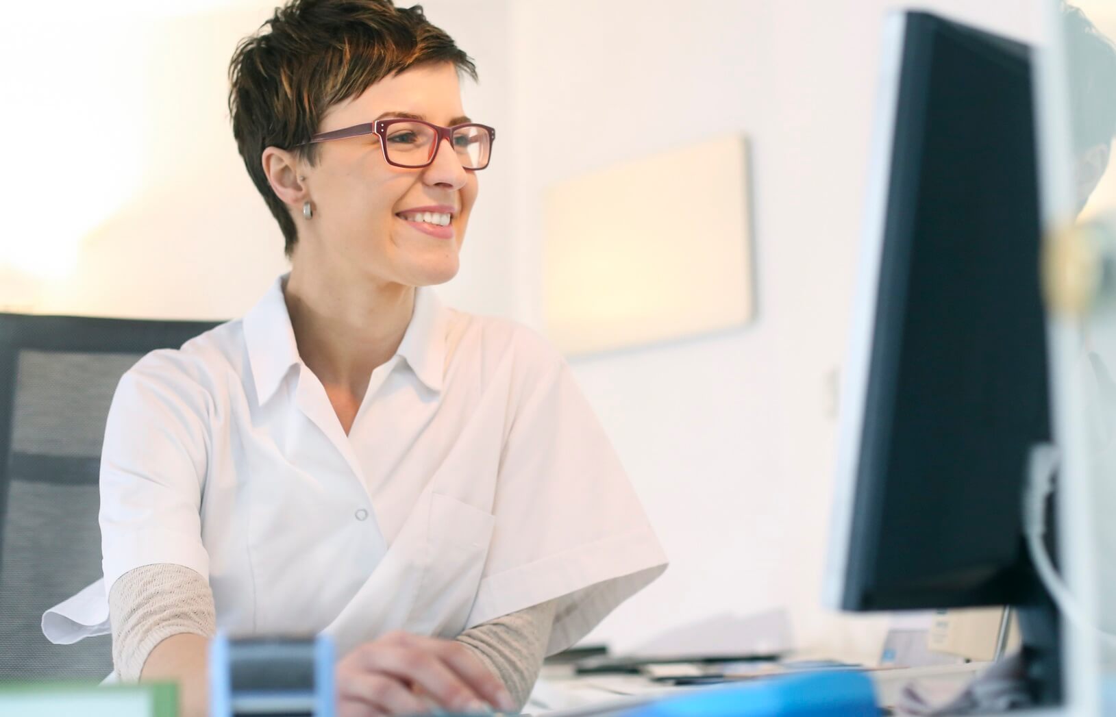 Health care provider using computer